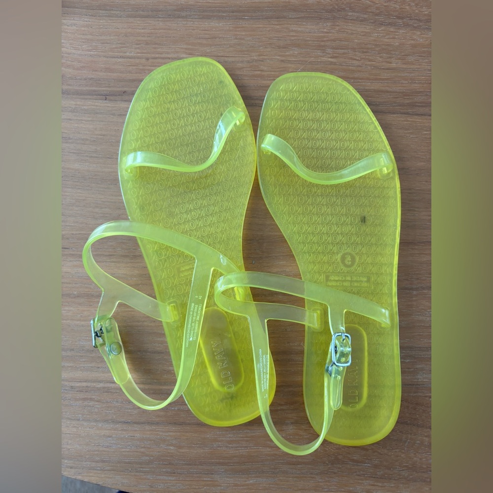 FREE WITH PURCHASE! Girls Old Navy Neon Yellow Jelly Sandals